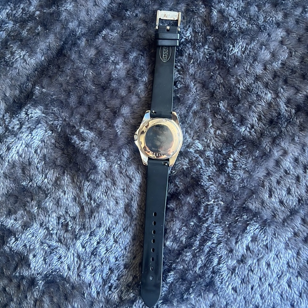 Watch - Picture 3 of 3